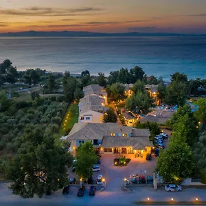 Ξενοδοχείο Lesse, Χαλκιδική